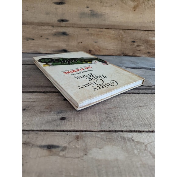 Vintage 1964 Chitty Chitty Bang Bang - The Magical Car - by Ian Fleming - Picture 5 of 10